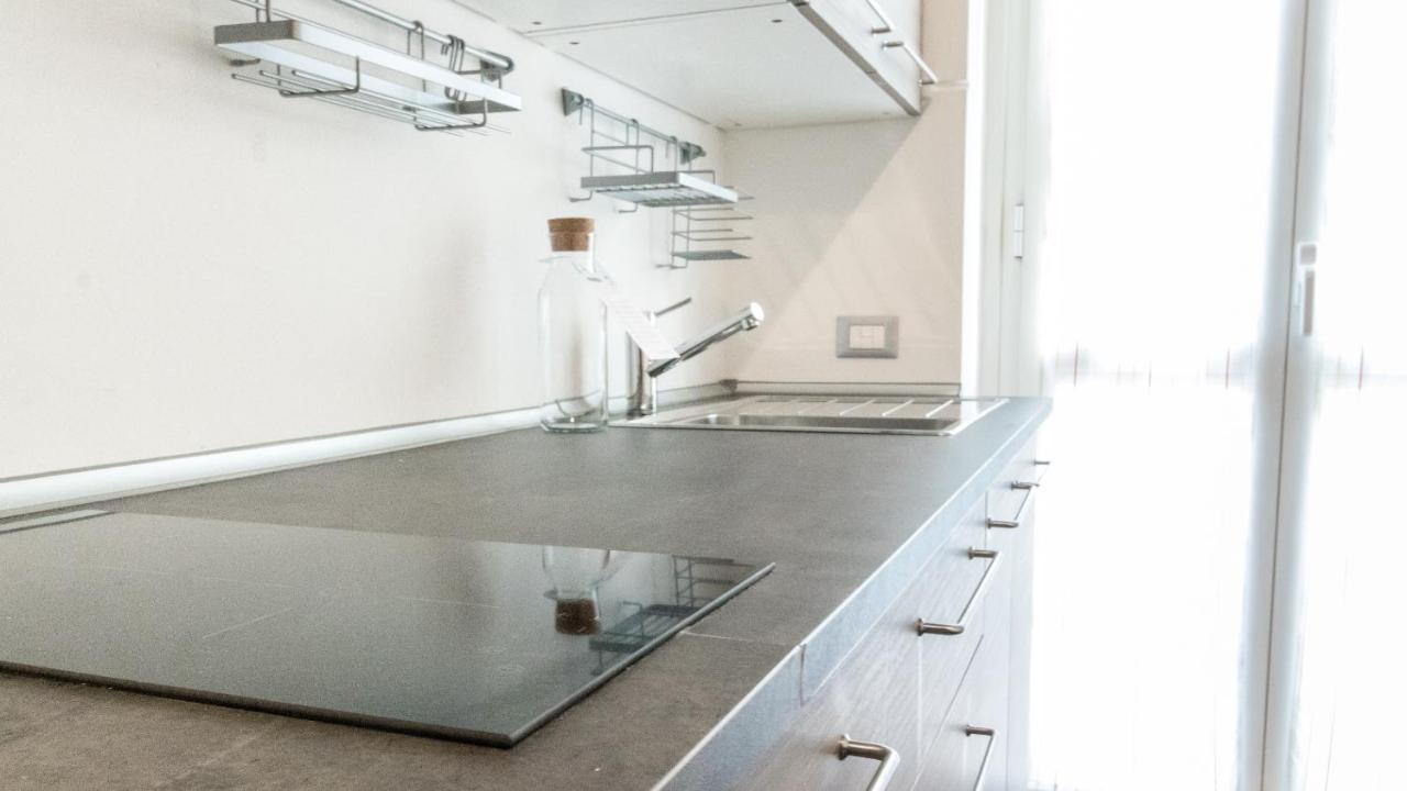 Italianway-Gramsci 2 Apartment Milan Bagian luar foto